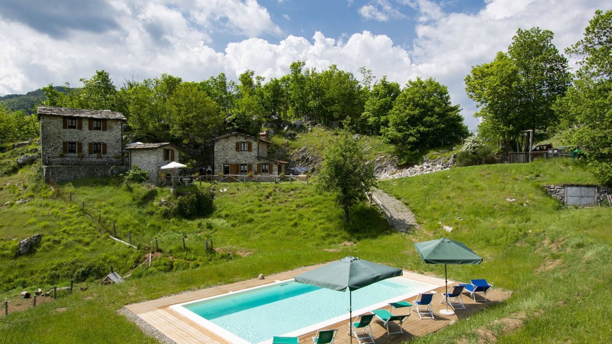 Fabbriche di Vallico House | Paradiso I + II by Interhome