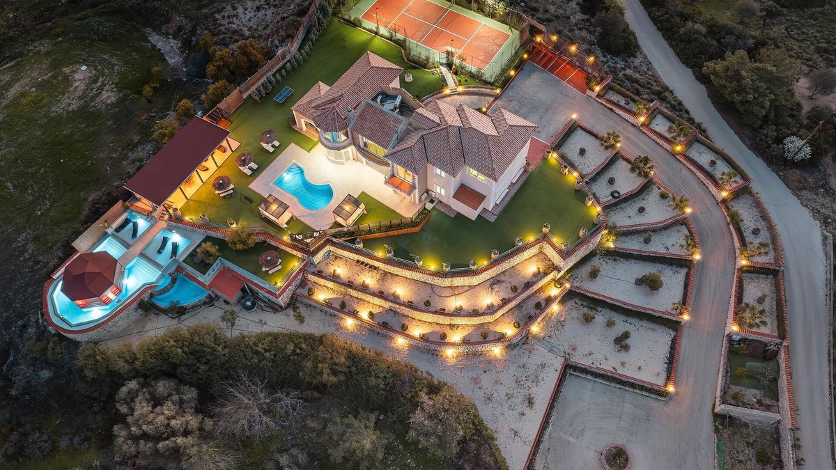 Kolymbia Villa | Paramithia Villa with 2 pool's