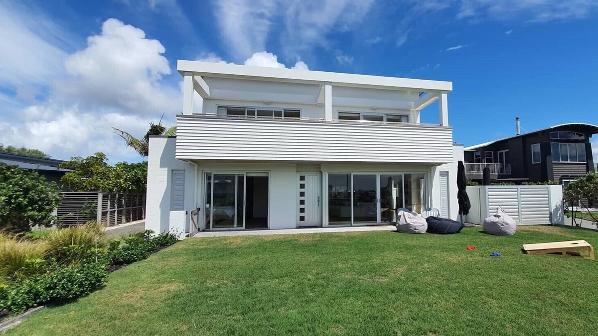 Omaha House | PARAOA BEACH HOUSE