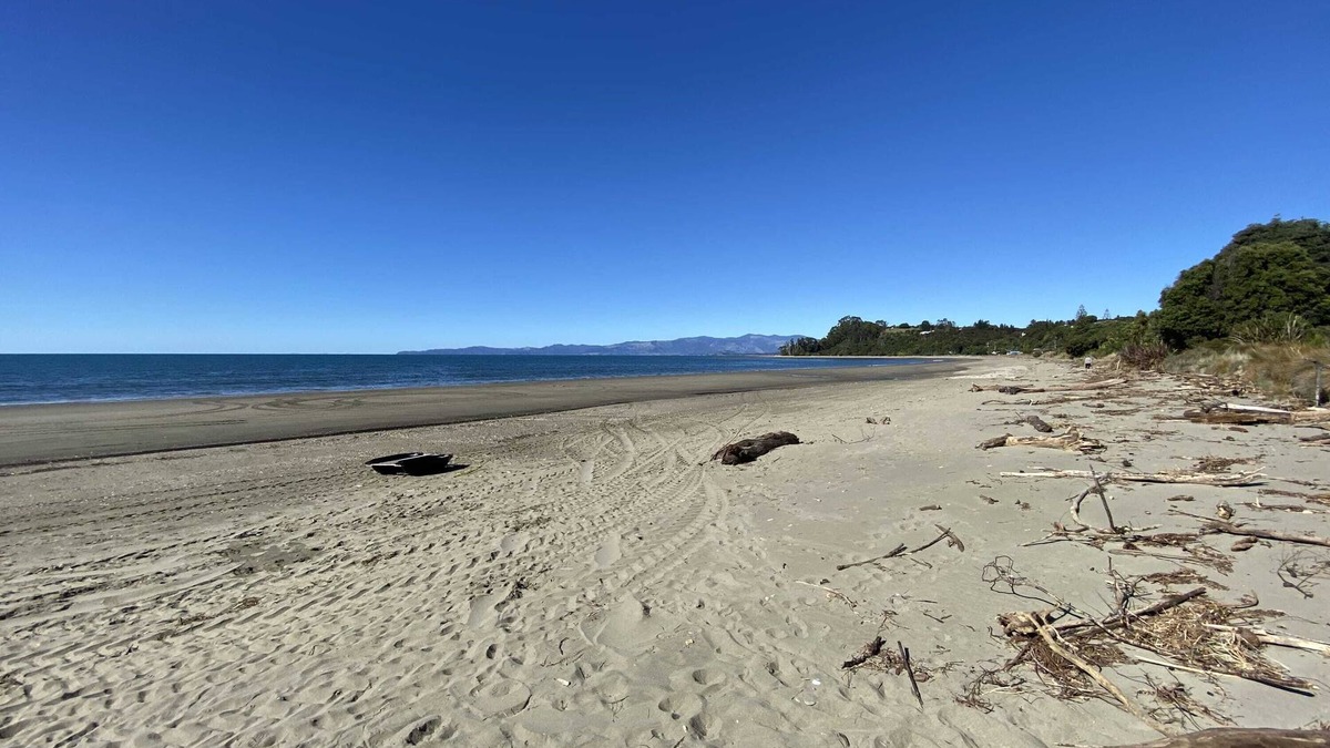 Parapara Apartment | Parapara's Seaview Retreat