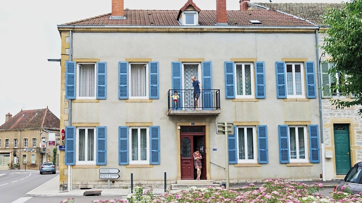 Paray-le-Monial House | PARAY character house close to shrines and shops 13 people