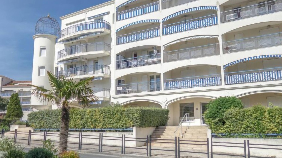 Pontaillac Apartment | Parc de Pontaillac by Interhome
