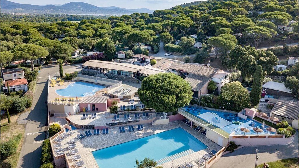 Gassin Ski Chalet | Parc Montana Gassin, Golfe de Saint Tropez