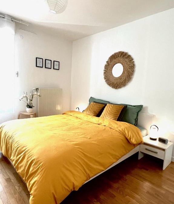 Montrouge Apartment | PARIS-MONTROUGE Magnifique appartement 3 pièces de 75m2 avec PARKING - très cosy pour 1 - 8 personnes refait à NEUF -ENTIRE APARTMENT LUXURIOUS AND WARM -Montrouge Paris 14ème - Proche Aéroport Orly Parc Expositions Porte de Versailles FREE WIFI GRATUIT
