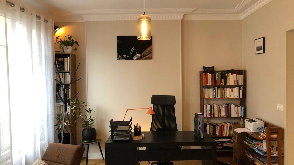 Villejuif Apartment | Paris Retreat, Work, Dream, Repeat!
