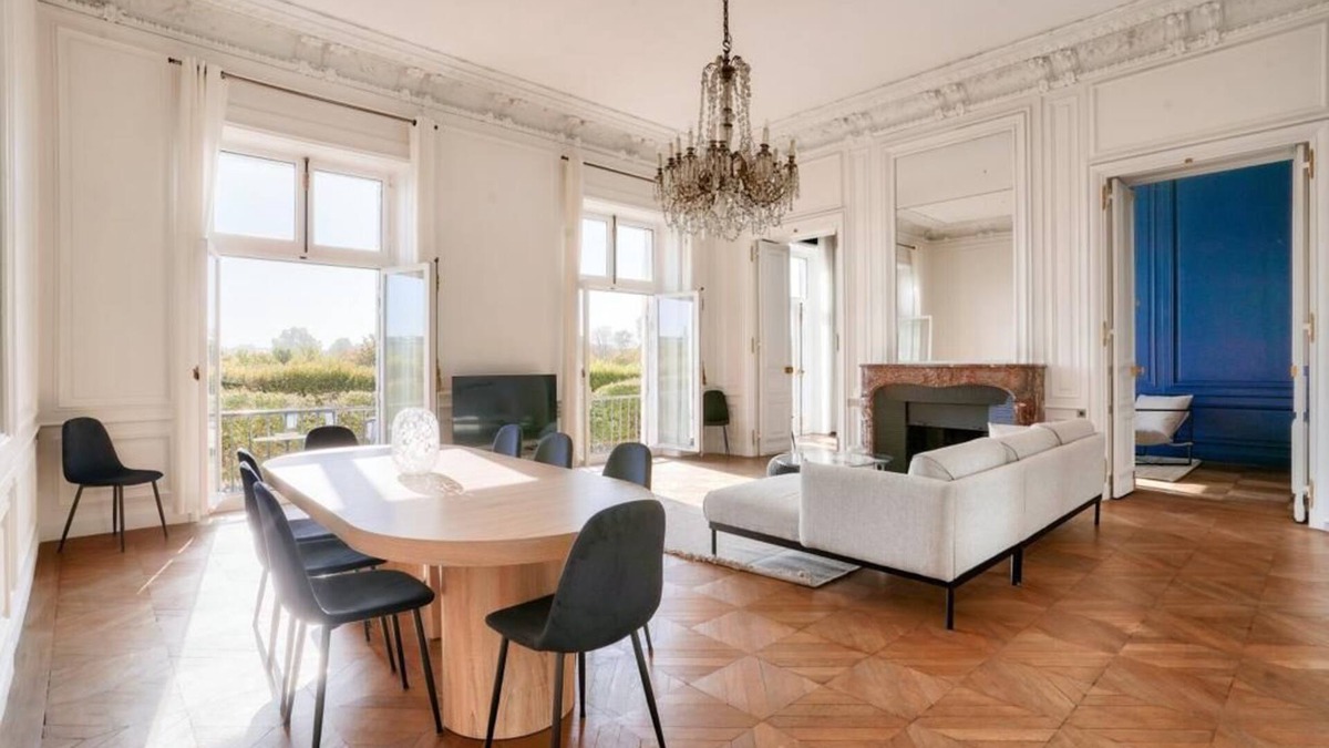 Quartier de la Place-Vendome Apartment | Paris ❤️Stunning View❤️ Tuileries Garden and Louvre Apt ❤️4/5 Bdr 8/10P