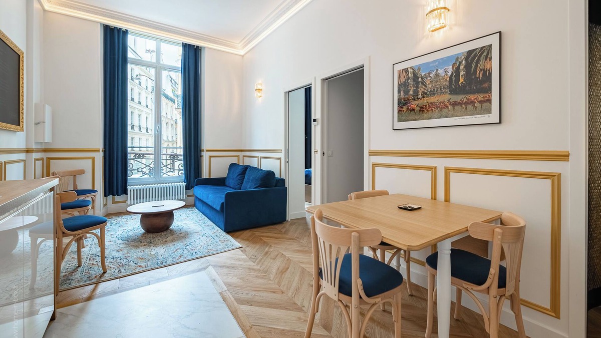 Saint-Germain-l'Auxerrois Apartment | Parisian Charm by the Louvres