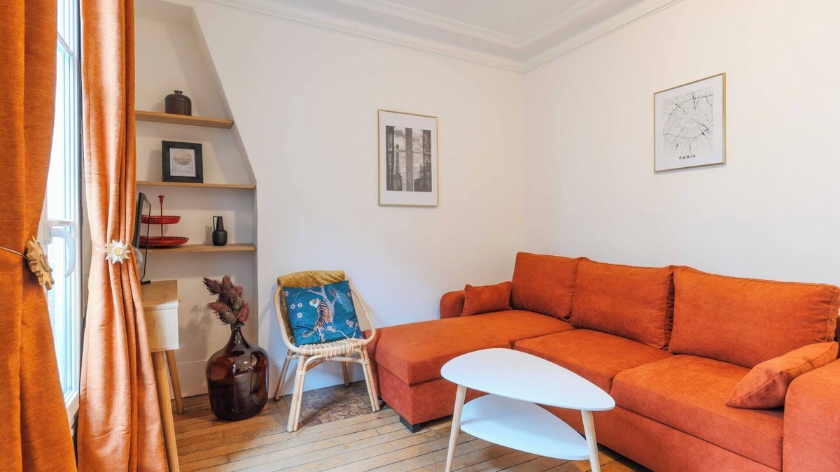 Epinettes Apartment | Parisian getaway in the City of Light!