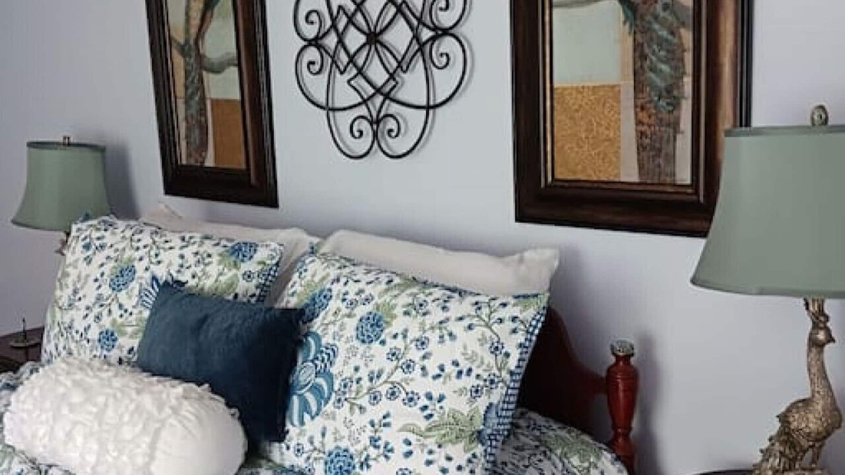 Cleveland Apartment | Park Ave Peacock in the heart of Cleveland TN