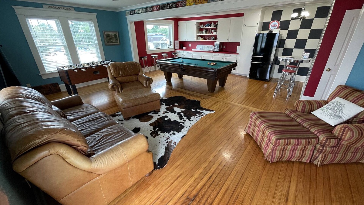 Crowley Apartment | Park Avenue Loft overlooking Parkerson Avenue