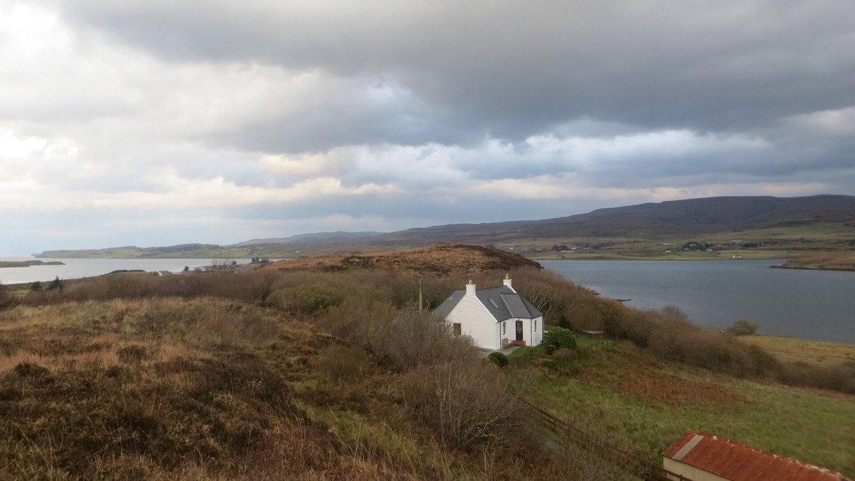 Suladale Cottage | Park Cottage - A very private and scenic holiday home.