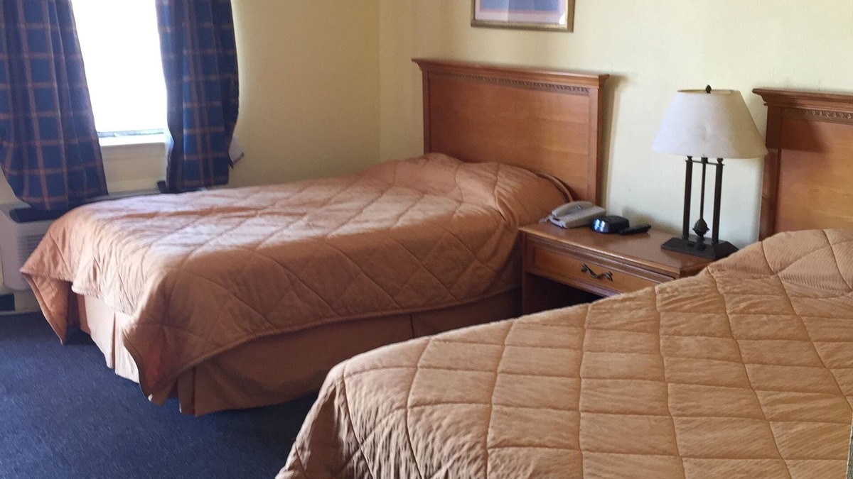 Oklahoma City Hotel | Park Hill Inn and Suites