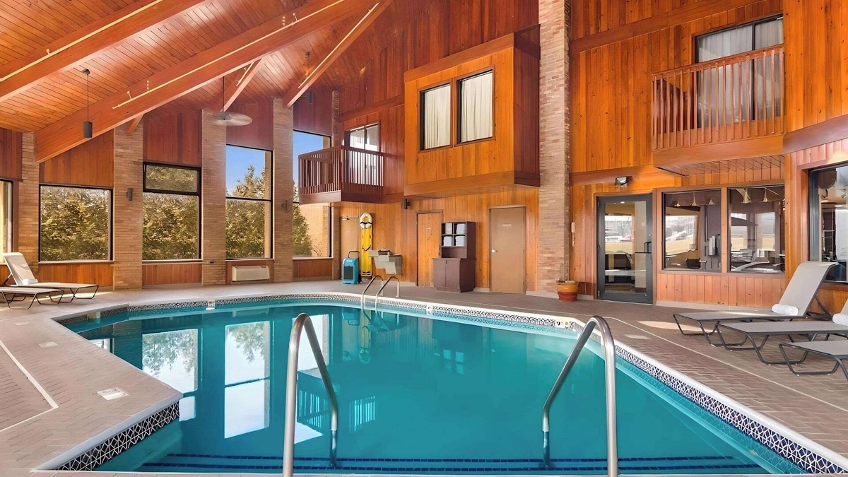 Grove City Hotel | Park Inn by Radisson