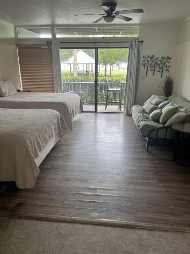 Cedar Key Apartment | Park Place unit 128
