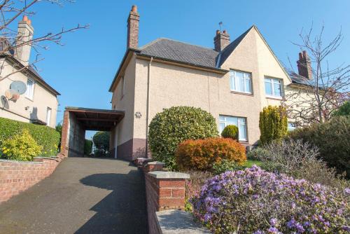 Rosyth House | Park Road Holiday Home