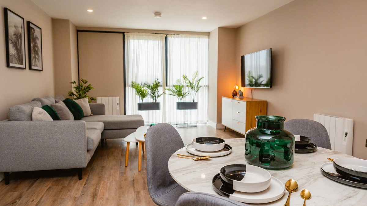 Hull Old Town Apartment | Park view Executive 2 Bedroom Apartment
