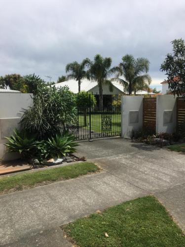 Taradale House | Park view Greenmeadows Napier