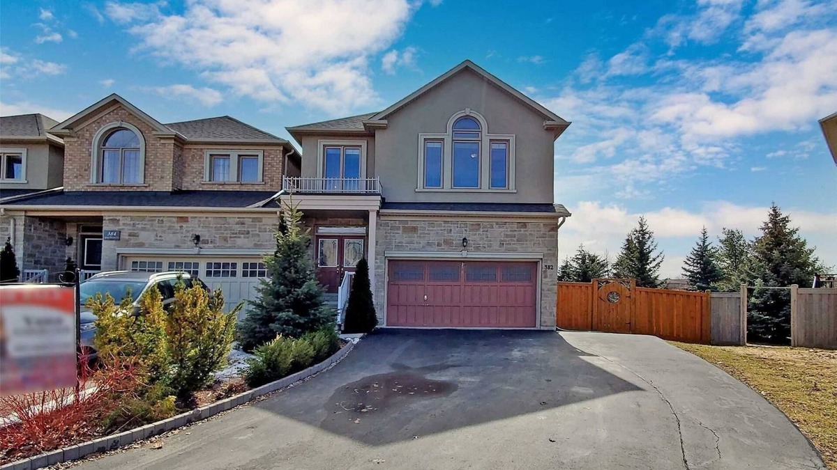Oakville House | Park view in Oakville