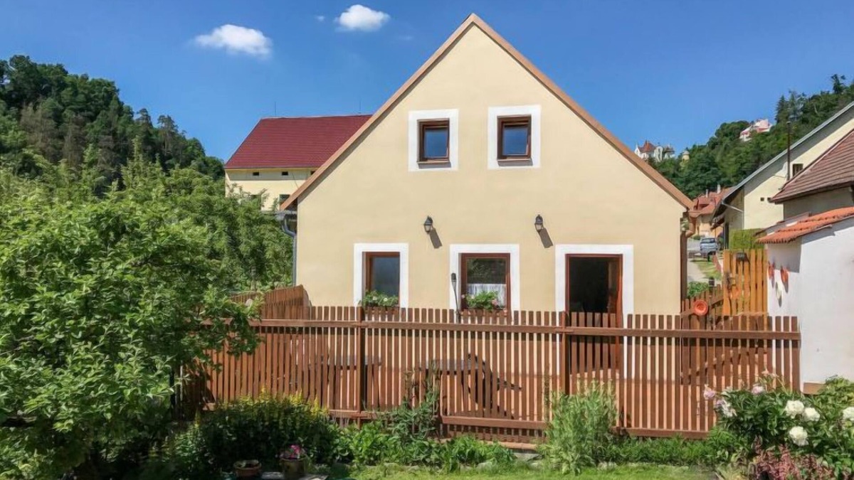 Bechyne House | Parkany 2 by Interhome