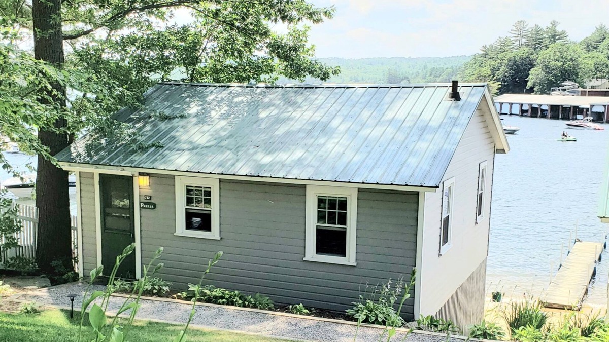 Laconia Cottage | Parker Lakeside Cottage Steps to Pristine Sandy Beach!