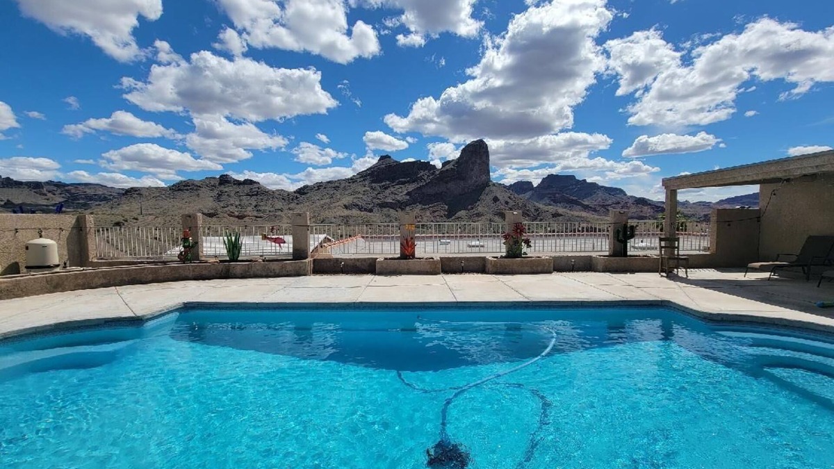 Parker Strip House | Parker Strip pool house with game room!