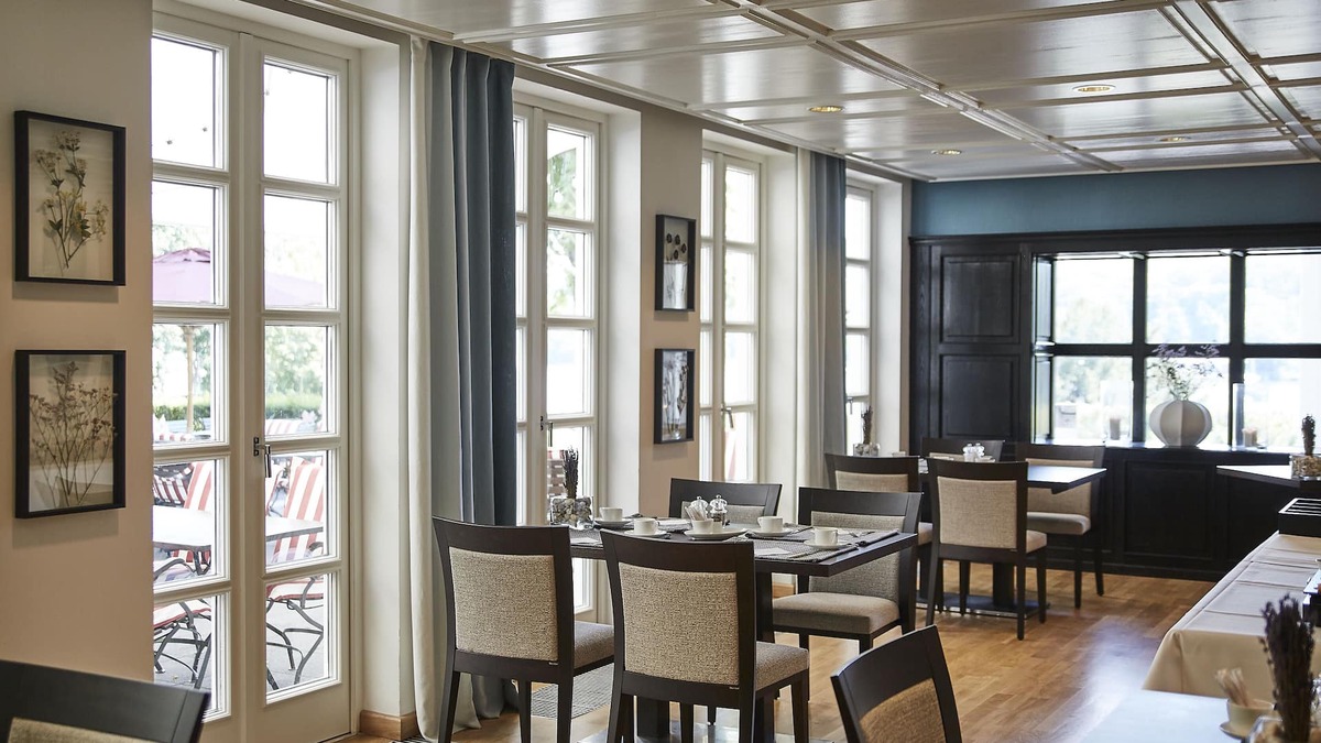 Bredeney Hotel | Parkhaus Hügel
