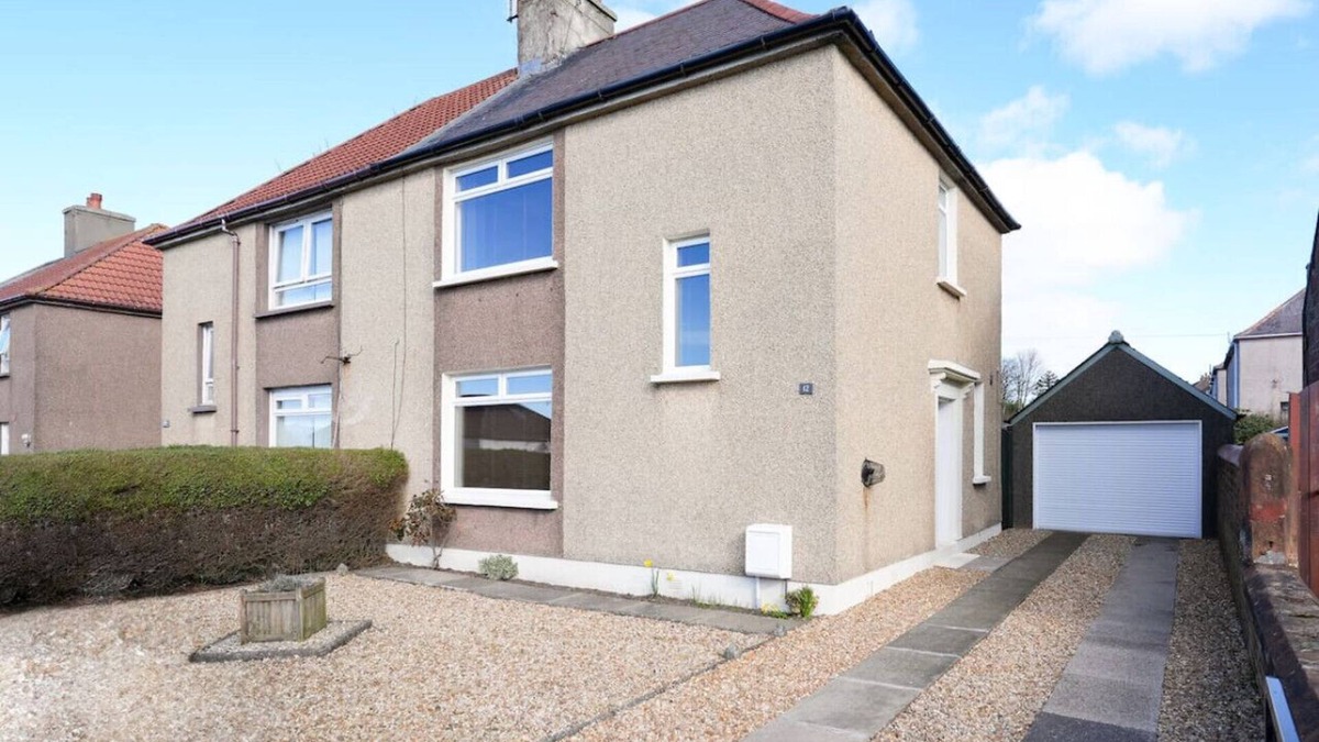Ardrossan House | Parkhouse Villa in Ardrossan