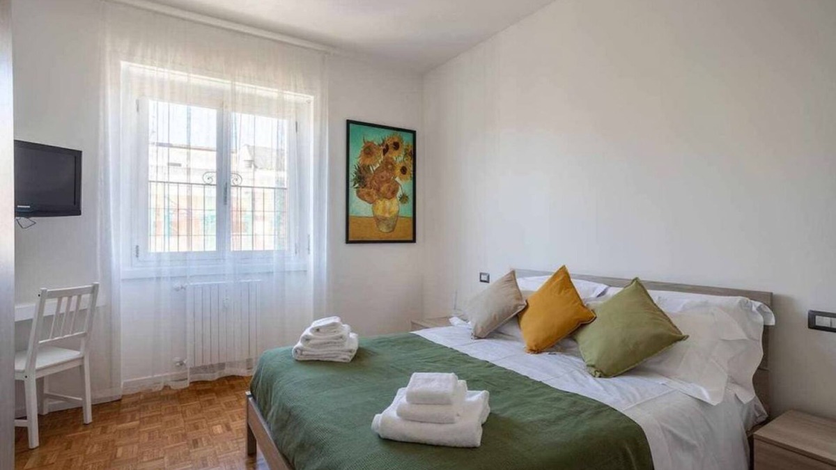 Ortica Apartment | [Parking & Comfort] NEW Spacious Apt up to 8 Pax