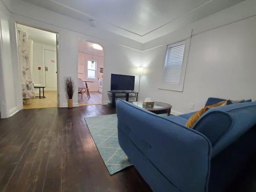 Thunder Bay Apartment | Parking Netflix Near Airport
