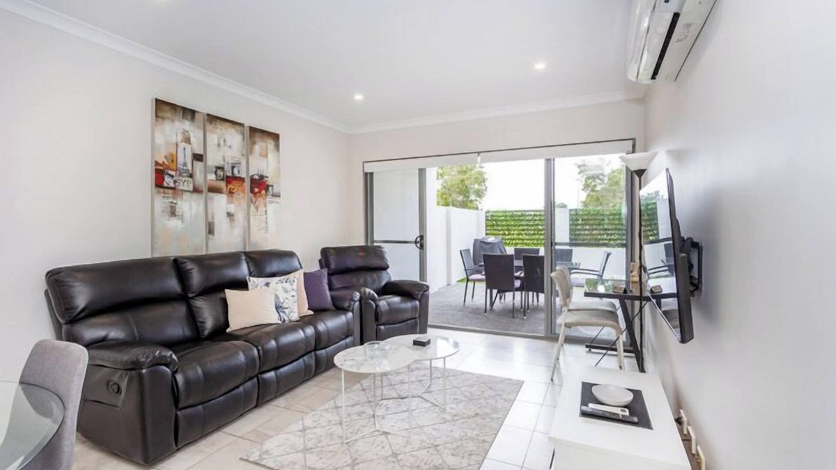 Mirrabooka Apartment | Parkland View Sanctuary - Executive Escapes