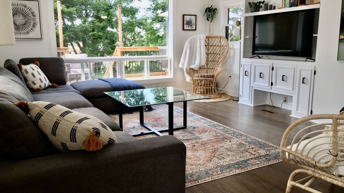 Montague House | Parkman Pad: hot tub, wood stove by Montague breweries