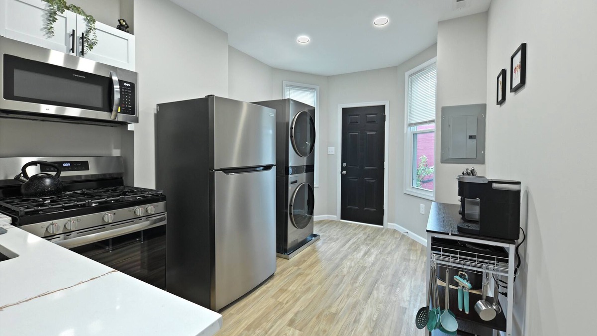 Baltimore Apartment | Parkside Gem: Luxe & Roomy by Historic Druid Hill l WIFI l Entire Unit