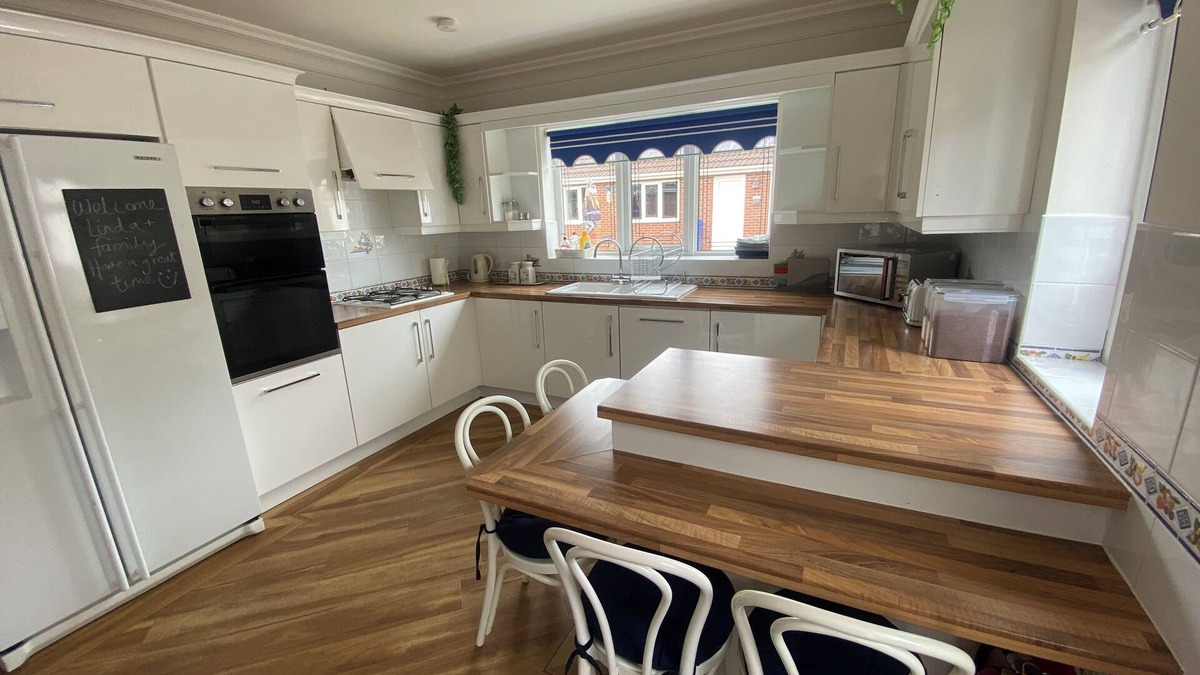 Pollington Bed & Breakfast | Parkside Guest House