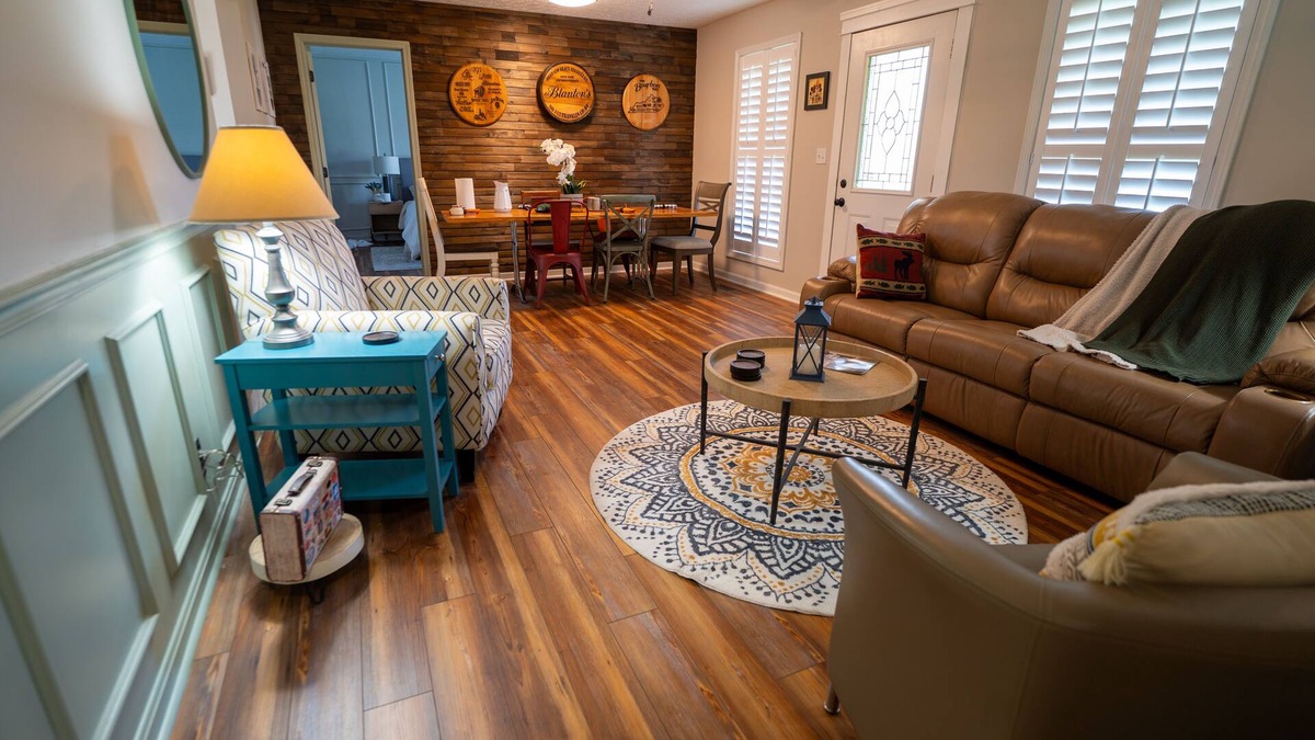 Mount Washington House | "Parkside Haven with Hot Tub Near Bourbon Trail & Louisville"