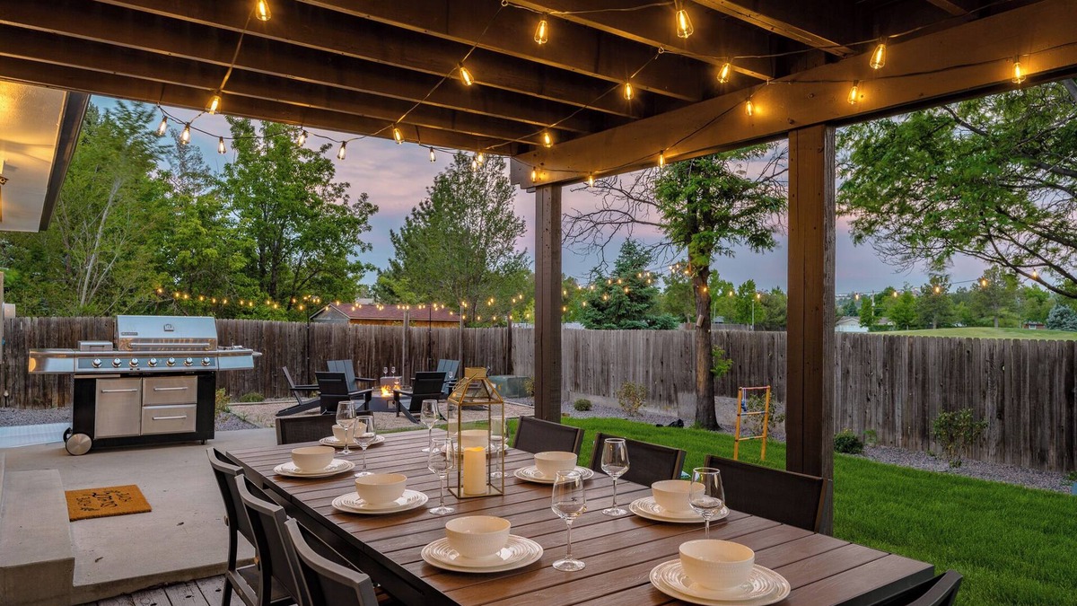 Berkley House | Parkside Retreat - NEW, HotTub, PoolTable & FirePit