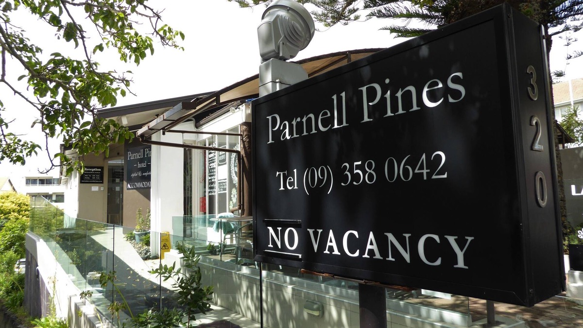 Parnell Hotel | Parnell Pines