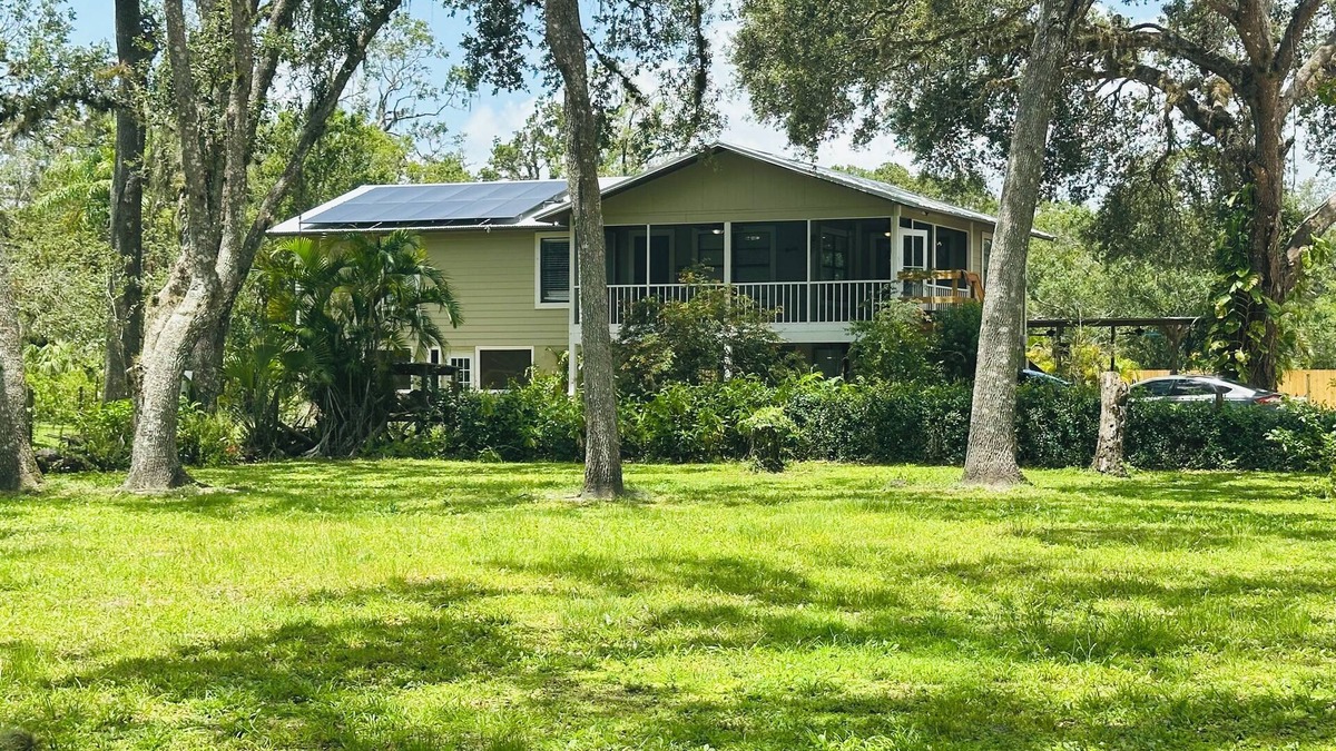 Parrish House | Parrish Treetop Retreat -Pool- 2 peaceful acres