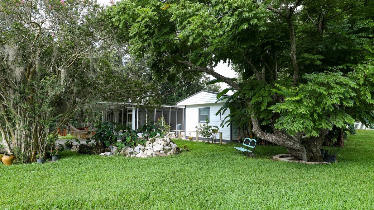 Seffner Community Alliance House | PARSONS HIDEAWAY CLOSE TO EVERYTHING IN TAMPA