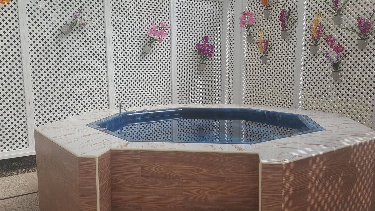 Villas Ana Maria House | Party villa with 8 bedrooms steps from clubs/restaurants/shops. Fully equipped!