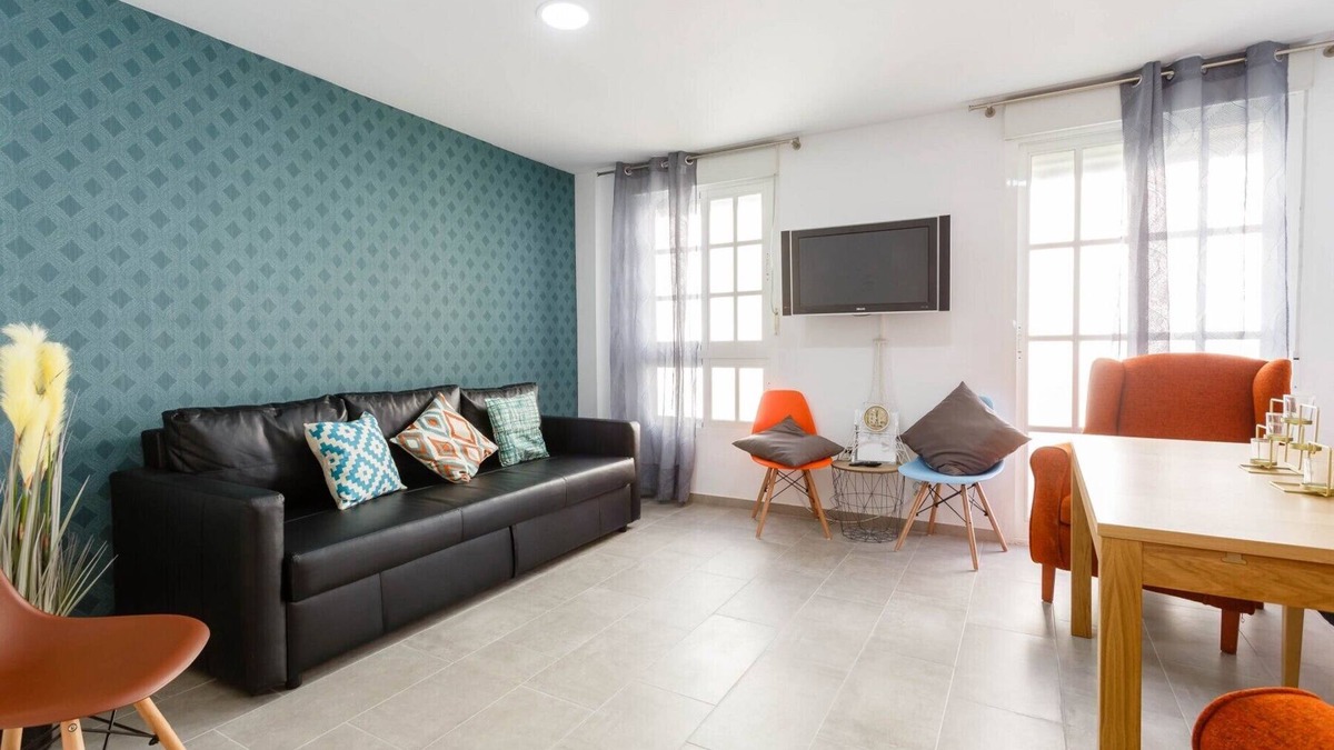 Old Town Apartment | PASACALLES Home by Cadiz4Rentals