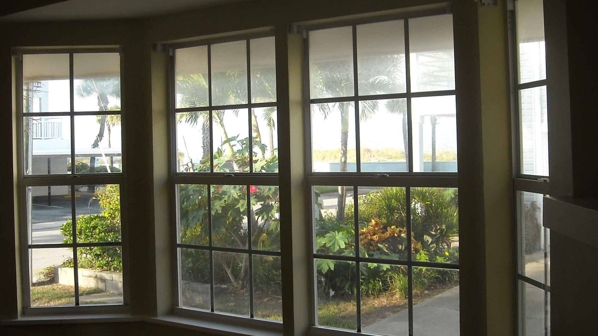 Pass-a-Grille Cottage | Pass A Grille Cozy Cottage with Beach and Bay View
