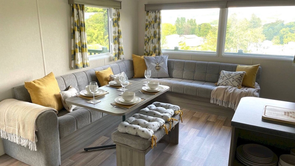 Beattock House | Pass the Keys | Beautiful 3BR Holiday Home in Stunning Location
