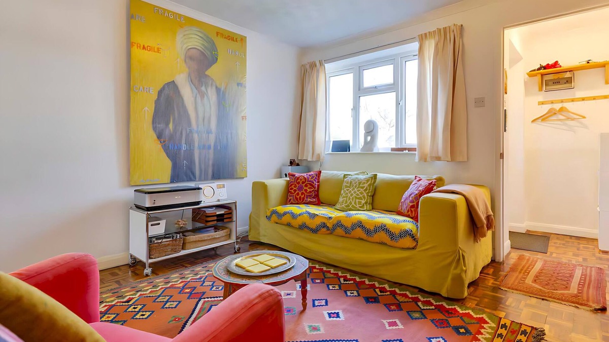 Cherry Hinton Apartment | Pass the Keys | Charming Ground Floor Flat with Free Parking