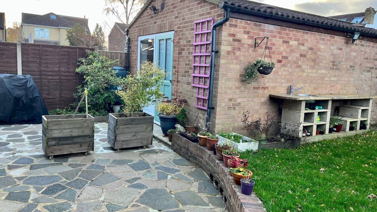 St Albans House | Pass the Keys | Charming Guest House in St Albans with Parking