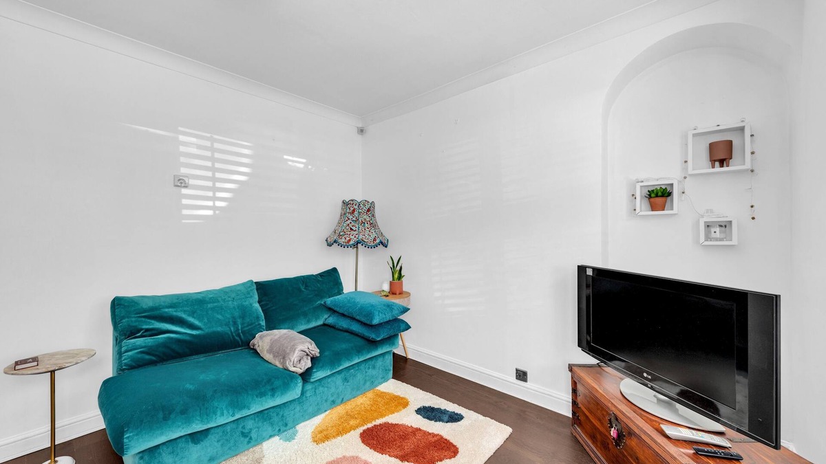 Crystal Palace Apartment | Pass the Keys | Chic Apartment in Crystal Palace