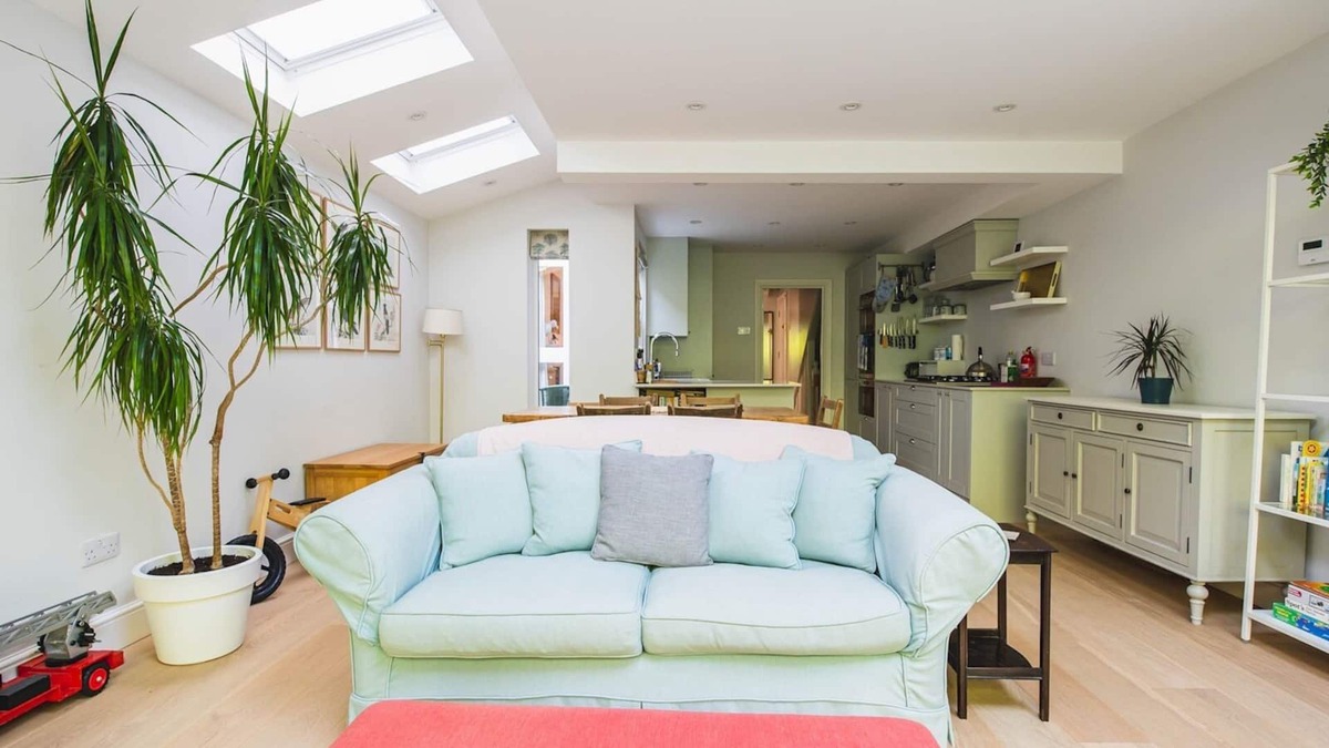 Earlsfield Apartment | Pass the Keys | Garden Earlsfield Gem