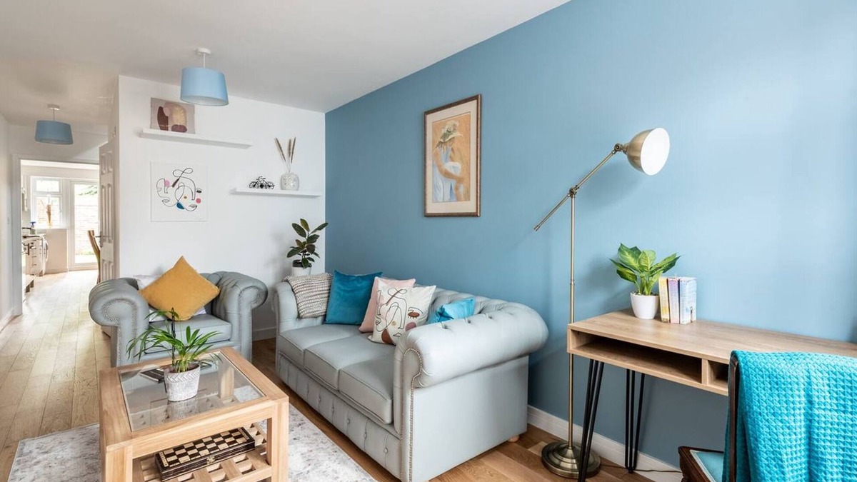 Oxford House | Pass the Keys | Modern 3 Bed + Parking in Oxford nr. JR Hospital