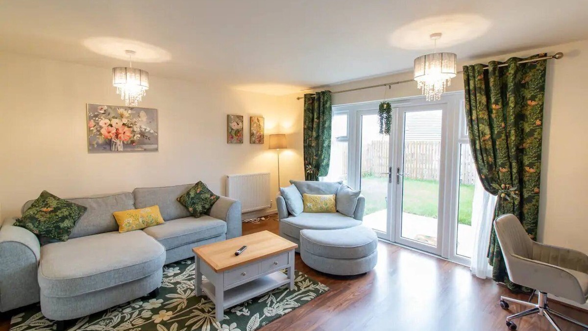 Newcastle-upon-Tyne House | Pass the Keys | Modern comfortable House