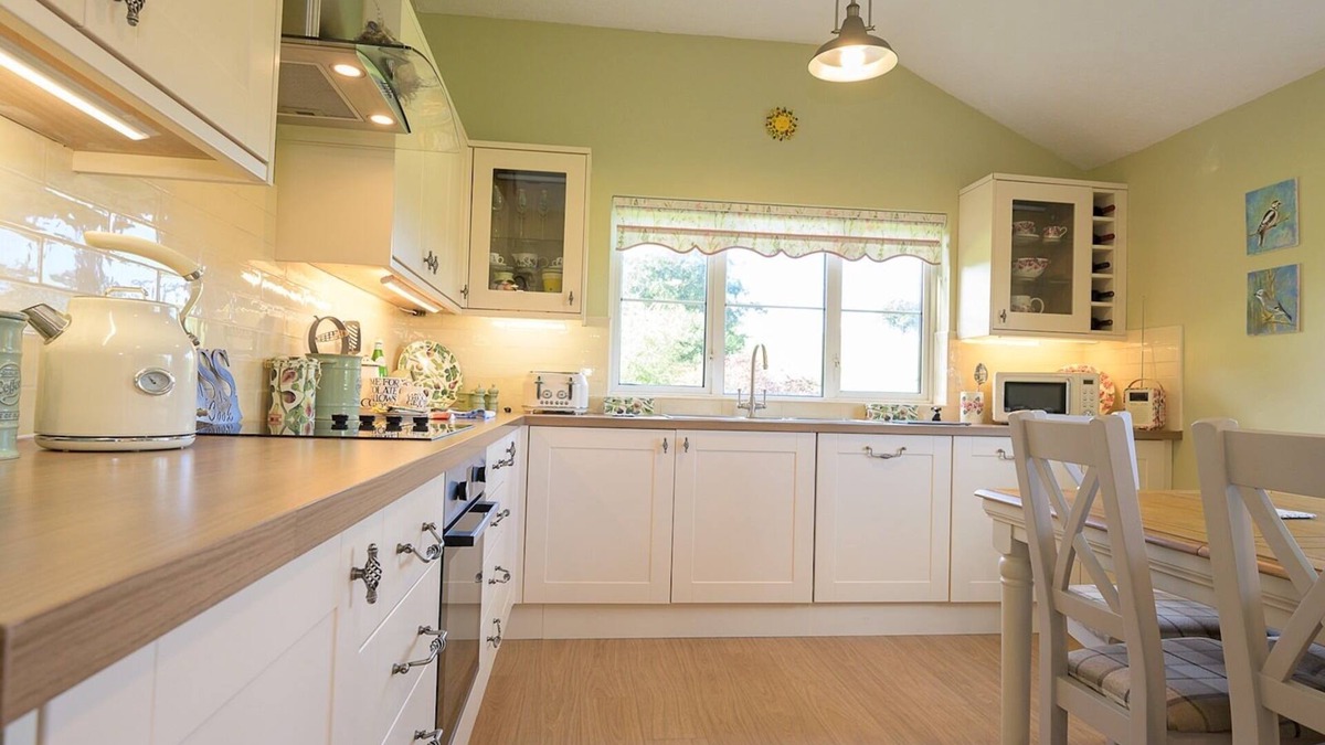 Usk House | Pass the Keys | Porth Vaynor Farmhouse and Gardens