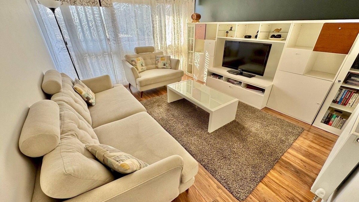 Streatham Hill Apartment | Pass the Keys | Sleek & Bright balcony Flat| Perfect Escape London